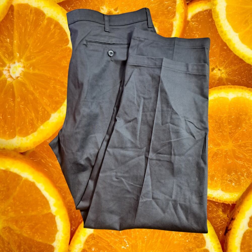 Lee Men's Black Total Freedom Relaxed Fit Flat Front Pant Size 40X30